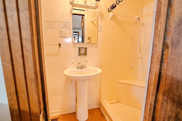 a view of a storage & utility room