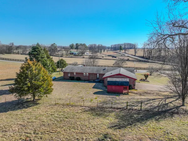 a view of outdoor space with garden view