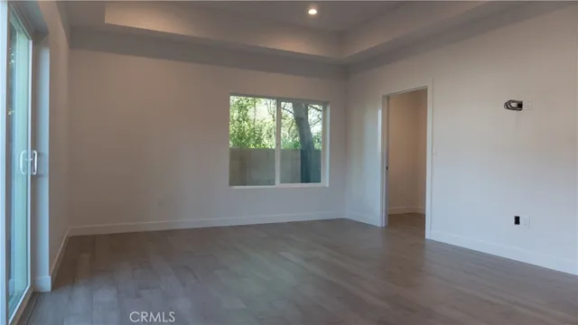 $3,995 | 6848 Encino Avenue, Van Nuys, CA 91406