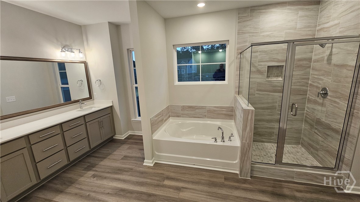 175 Champlain Drive Pooler, GA 31322 - Photo 11 of 36 Primary Bath