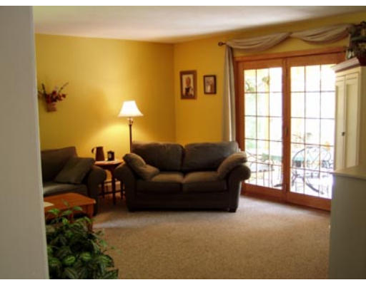 36 Stoneybrook Road Charlton, MA 01507 - Photo 10 of 19 Gallery Image 10