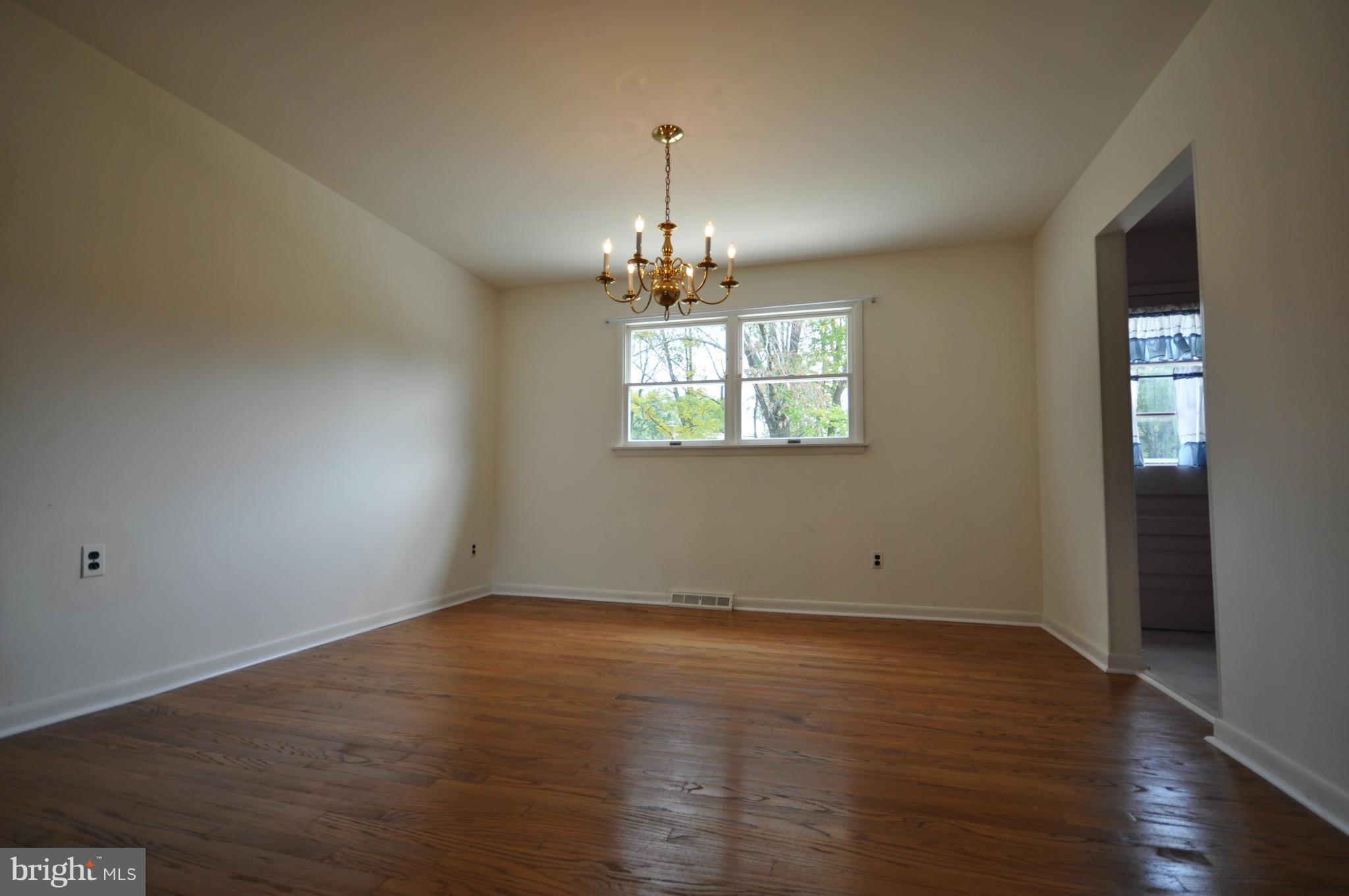 1305 Terry Way Fallston, MD 21047 - Photo 5 of 30 Dining Room