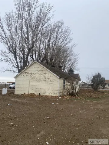 $300,000 | 7595 South 55th West, Idaho Falls, ID 83402