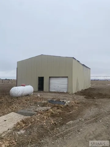 $300,000 | 7595 South 55th West, Idaho Falls, ID 83402