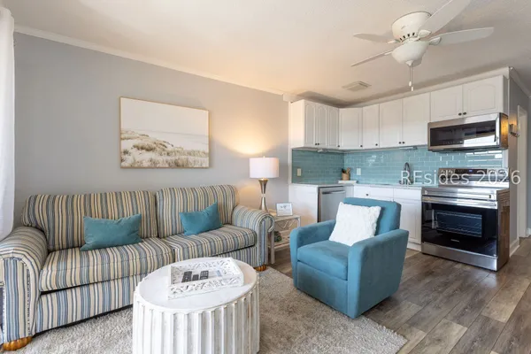 $284,500 | 40 Folly Field Road, Unit C346, Hilton Head Island, SC 29928