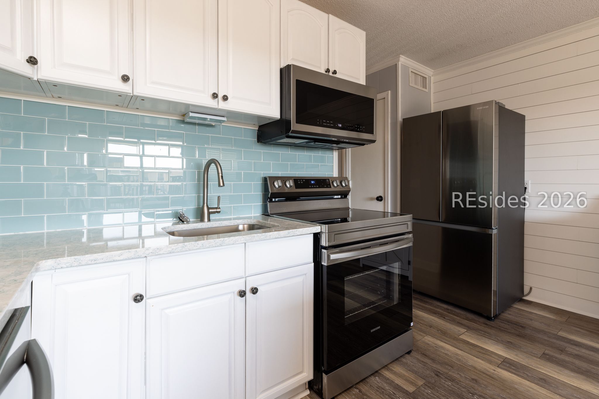 40 Folly Field Road, Unit C346 Hilton Head Island, SC 29928 - Photo 5 of 22 New appliances.