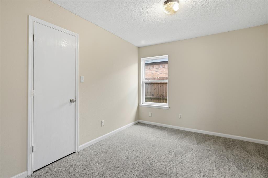 7101 Ranger Way Fort Worth, TX 76133 - Photo 14 of 22