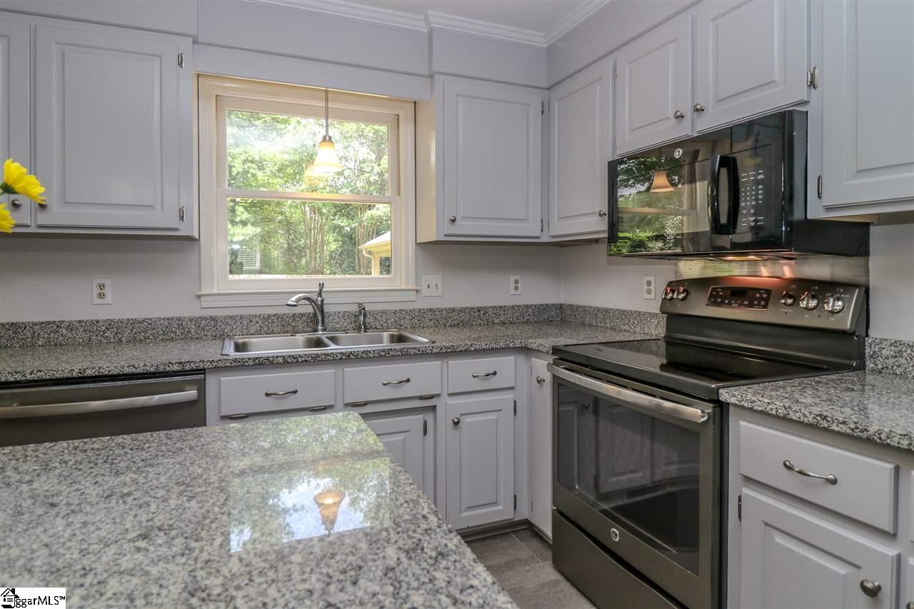 308 Water Mill Road Greer, SC 29650 - Photo 7 of 36 Gallery Image 7
