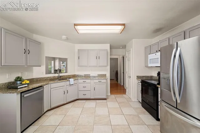 $414,900 | 3245 Chestnut Glen Lane, Colorado Springs, CO 80918