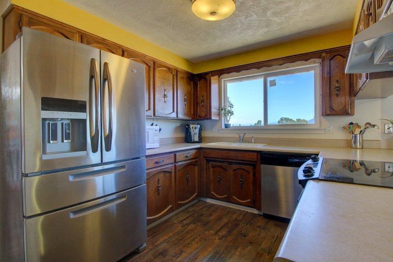 4170 Livingston Road Central Point, OR 97502 - Photo 19 of 35 Additional Photo