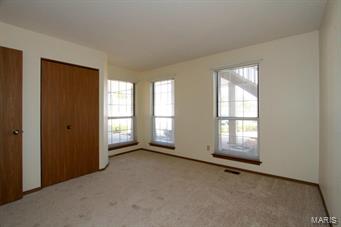 572 Oak Ridge Trails Court Ballwin, MO 63021 - Photo 8 of 18 Gallery Image 8