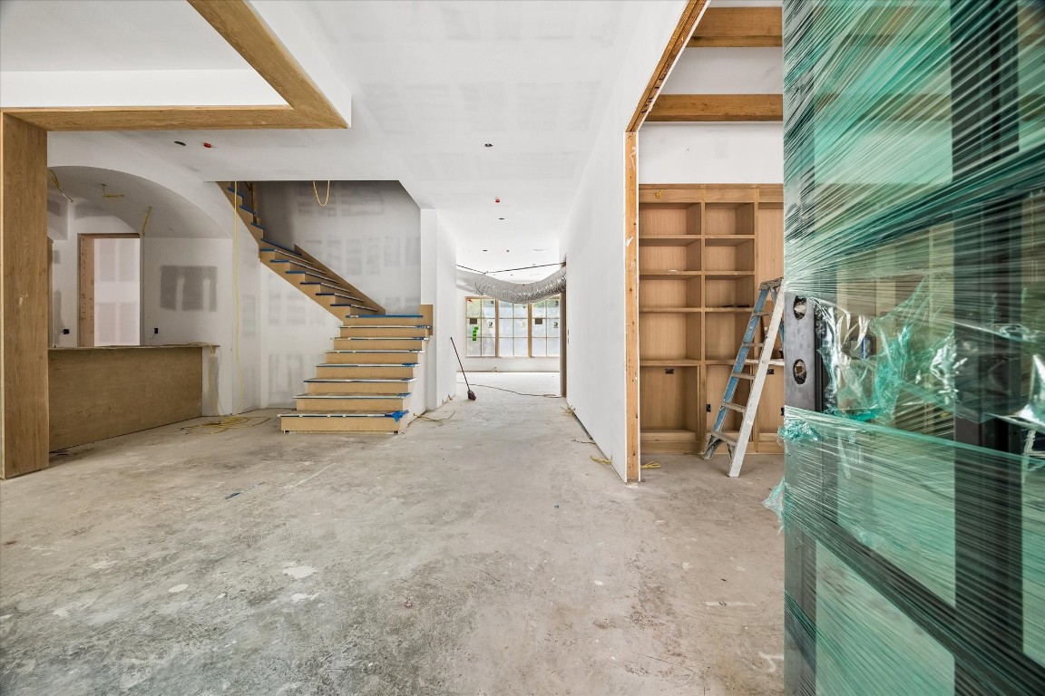 403 Trails Court Houston, TX 77024 - Photo 2 of 31 a view of entryway and hall