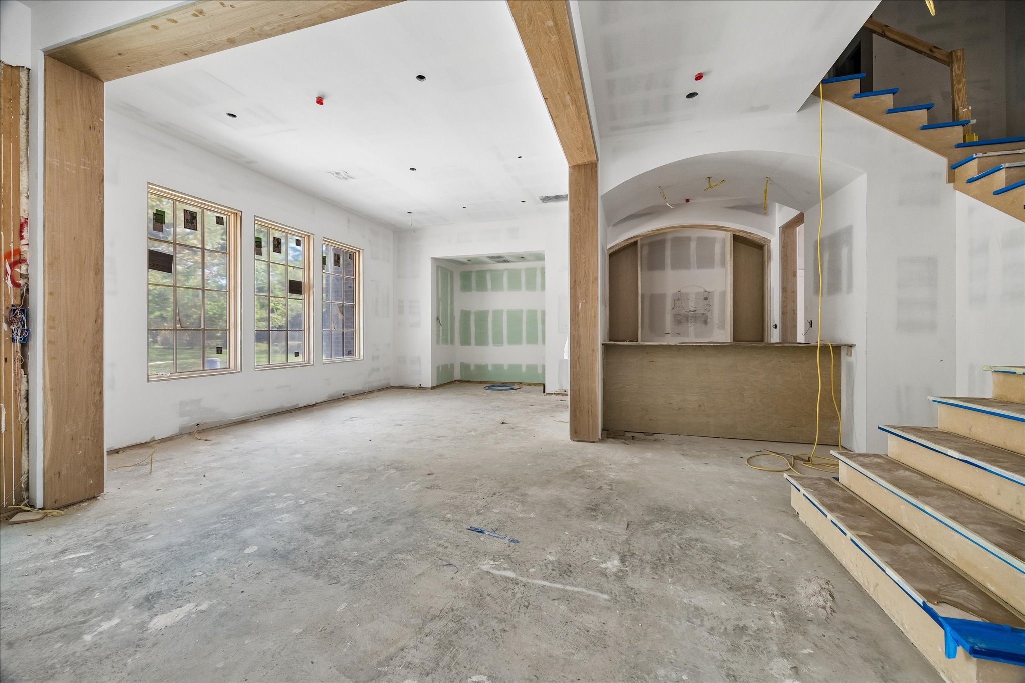 403 Trails Court Houston, TX 77024 - Photo 3 of 31