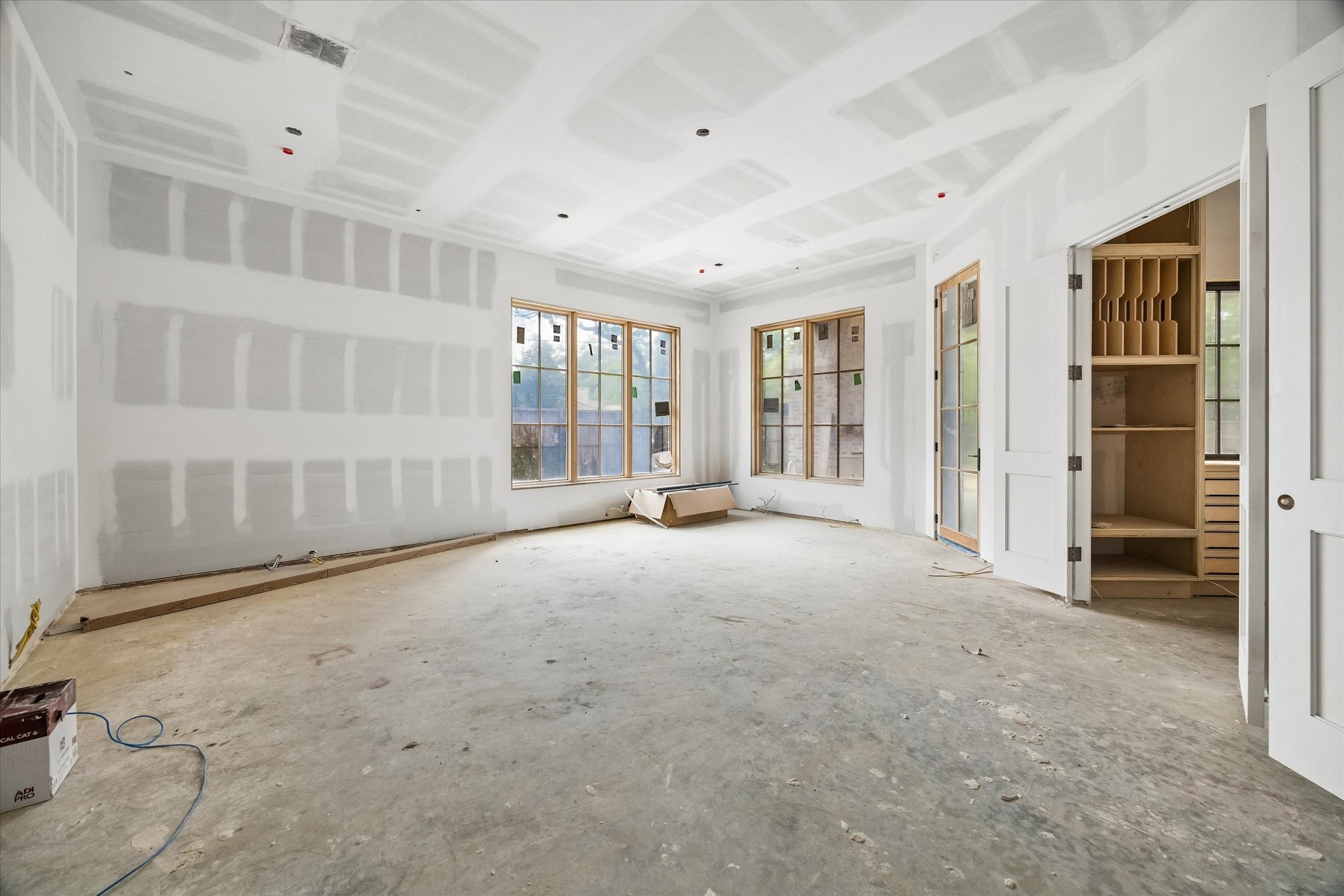 403 Trails Court Houston, TX 77024 - Photo 10 of 31
