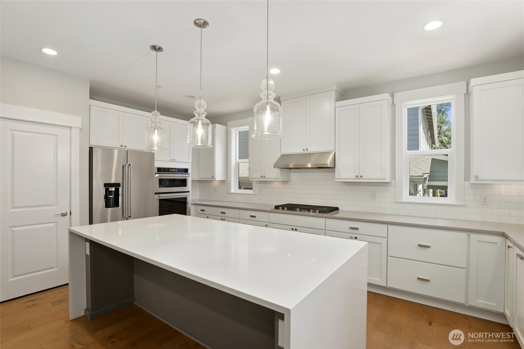 9307 Northeast 173rd Street Bothell, WA 98011 - Photo 10 of 39
