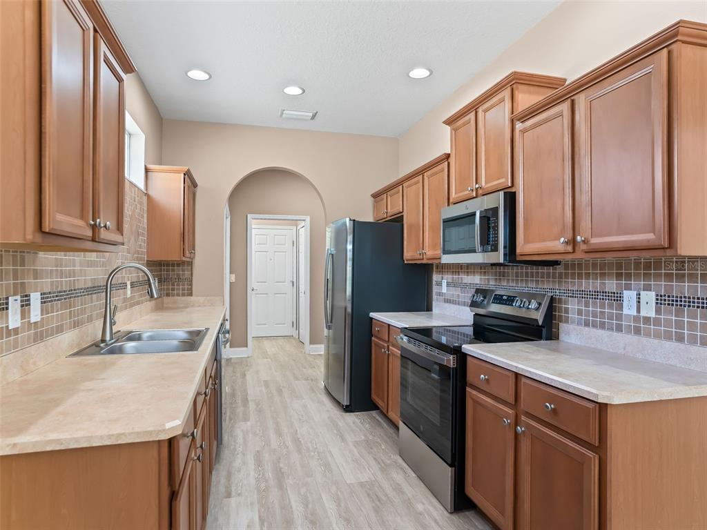 3836 Southwest 33rd Terrace Ocala, FL 34474 - Photo 14 of 42