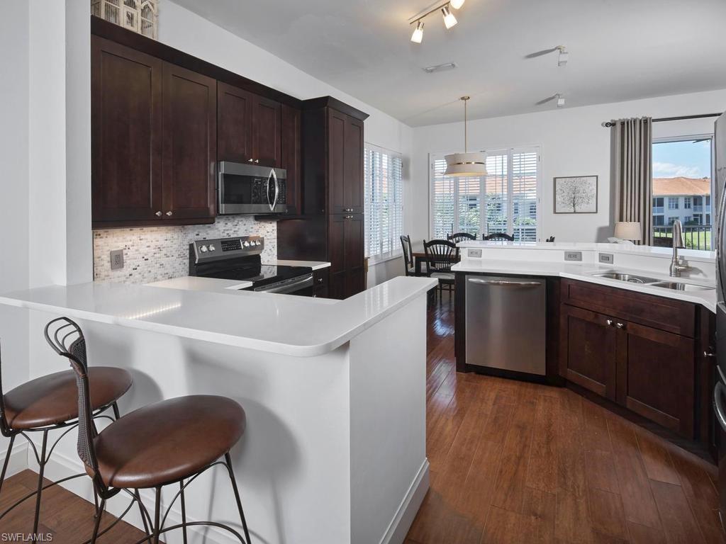 970 Egrets Run, Unit 201 Naples, FL 34108 - Photo 4 of 27