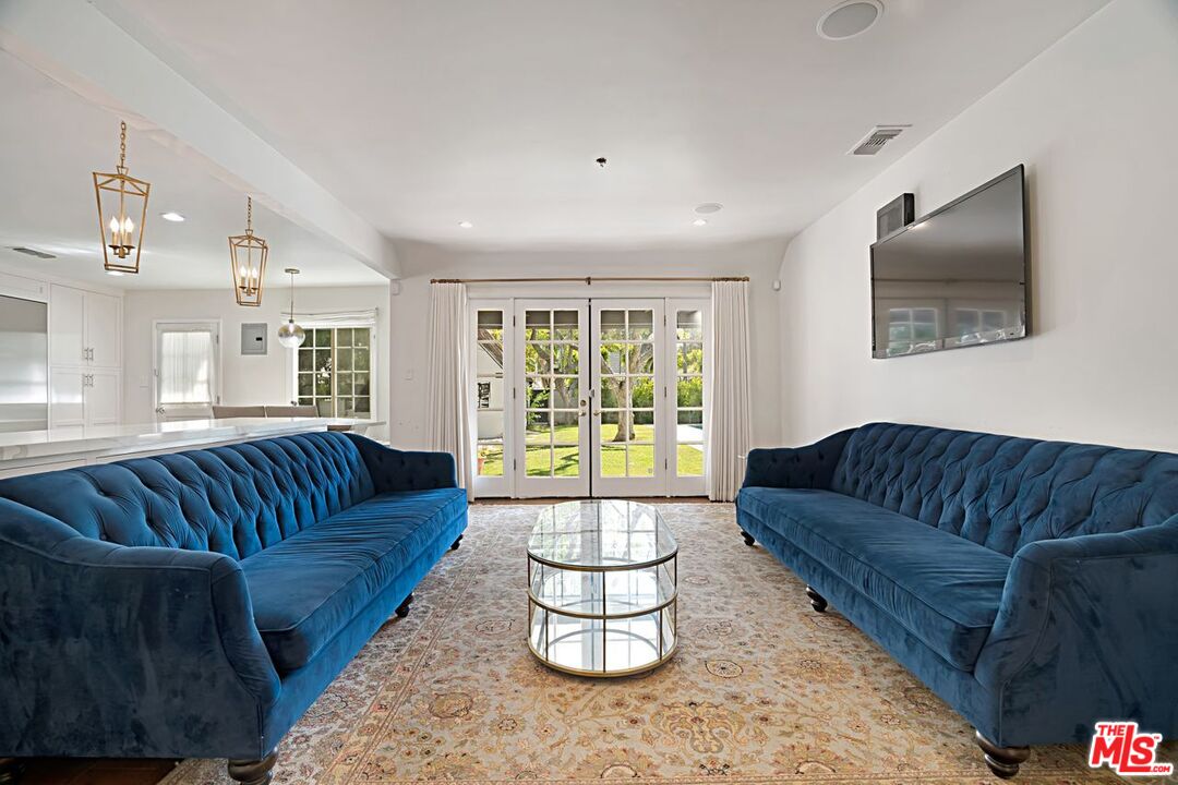 507 Foothill Road Beverly Hills, CA 90210 - Photo 14 of 36