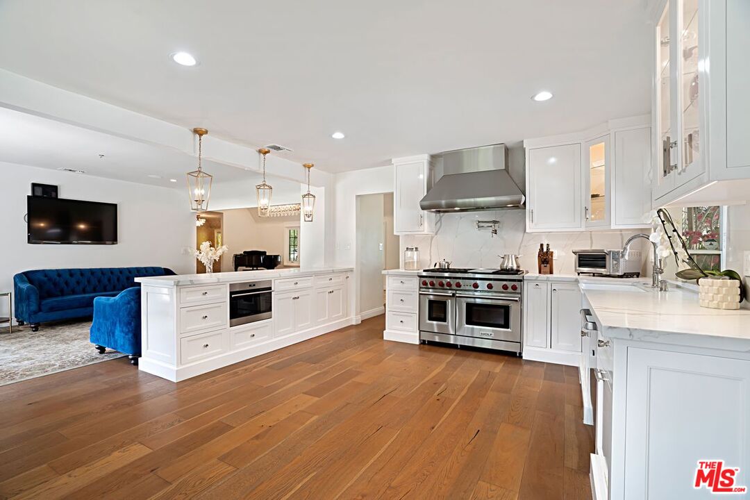 507 Foothill Road Beverly Hills, CA 90210 - Photo 17 of 36