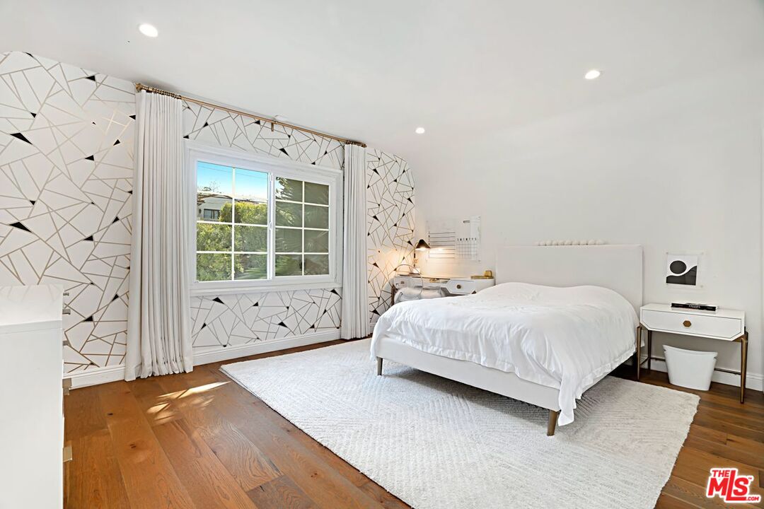 507 Foothill Road Beverly Hills, CA 90210 - Photo 23 of 36