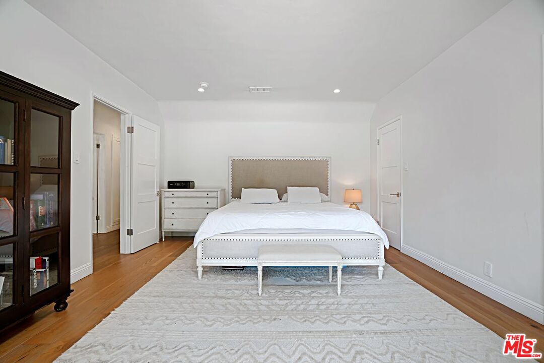 507 Foothill Road Beverly Hills, CA 90210 - Photo 25 of 36