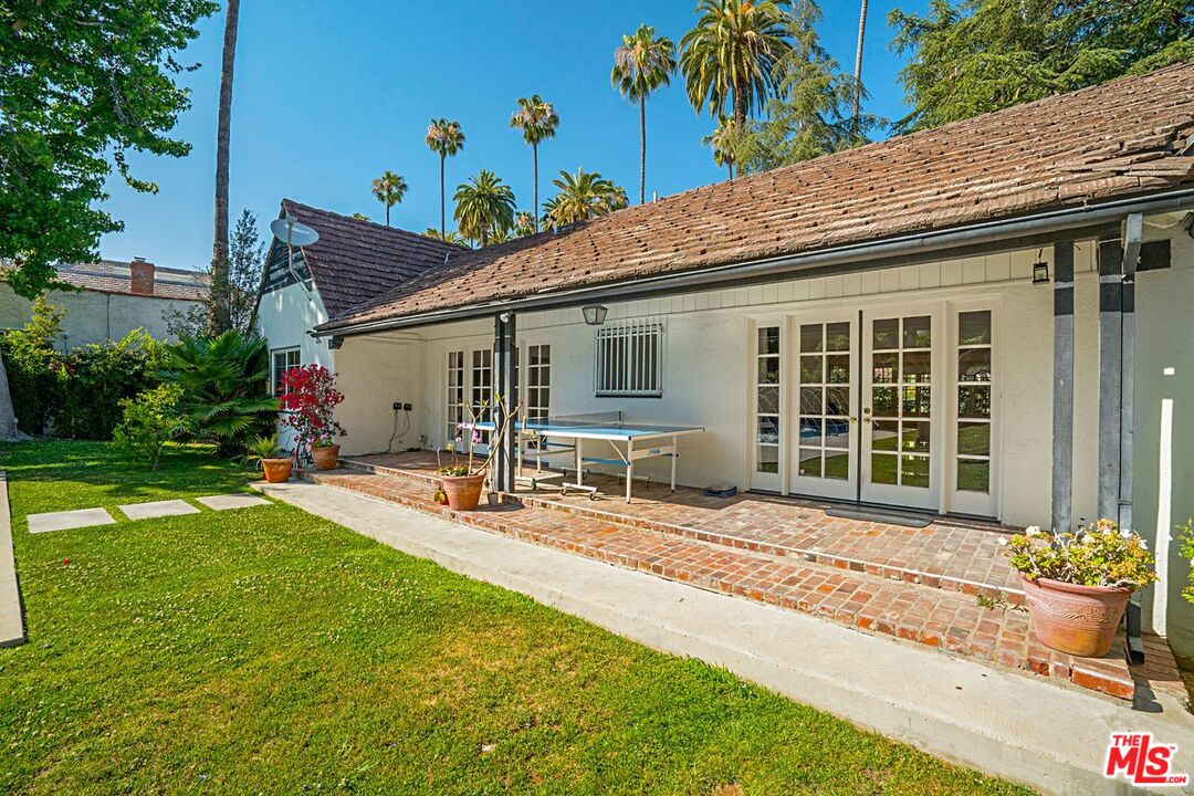 507 Foothill Road Beverly Hills, CA 90210 - Photo 30 of 36