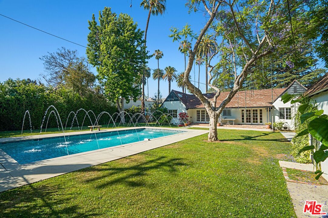 507 Foothill Road Beverly Hills, CA 90210 - Photo 35 of 36