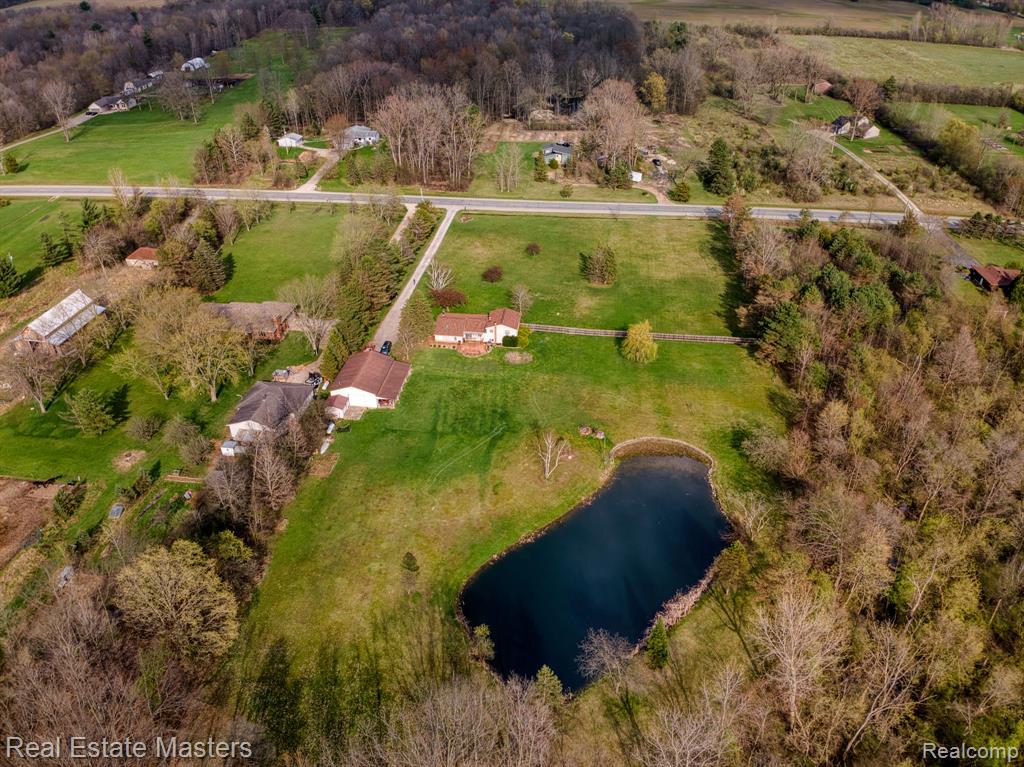 8187 Elms Road Flushing, MI 48433 - Photo 32 of 34