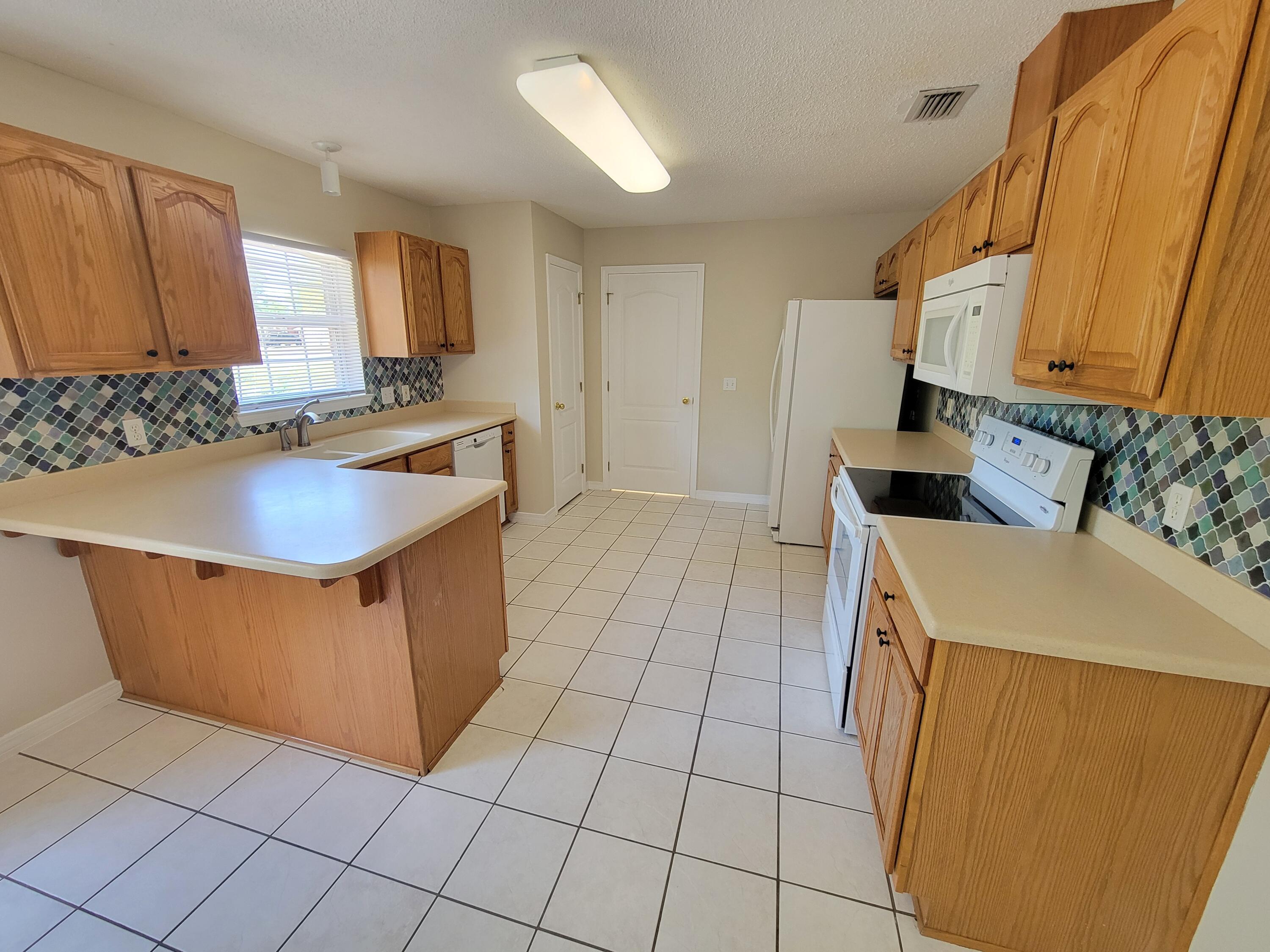 6592 Codell Street Navarre, FL 32566 - Photo 5 of 25