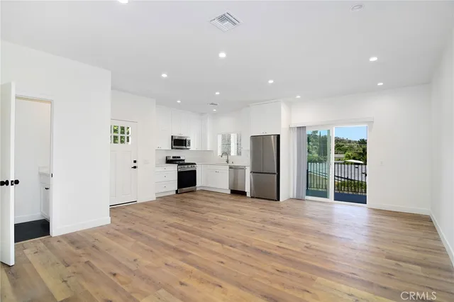 $3,400 | 209 Canyon Road, Newbury Park, CA 91320