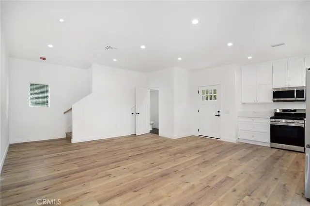 $3,400 | 209 Canyon Road, Newbury Park, CA 91320