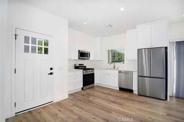 $3,400 | 209 Canyon Road, Newbury Park, CA 91320