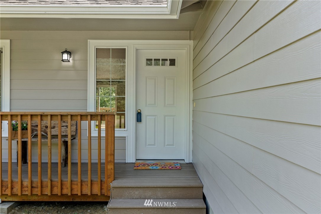 994 Lincoln Creek Road Rochester, WA 98579 - Photo 4 of 35 Gallery Image 4