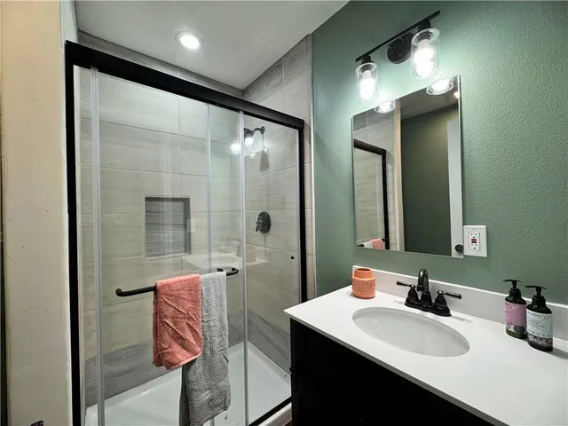 $269,000 | 233 West 5th Street, Adrian, MO 64720