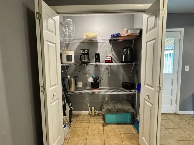 $269,000 | 233 West 5th Street, Adrian, MO 64720