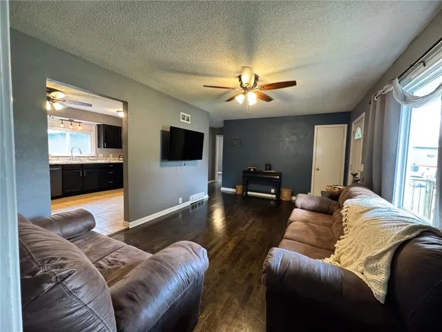 $269,000 | 233 West 5th Street, Adrian, MO 64720