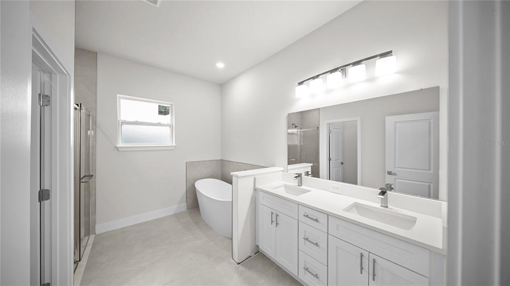 18097 Cochran Boulevard Port Charlotte, FL 33948 - Photo 15 of 57