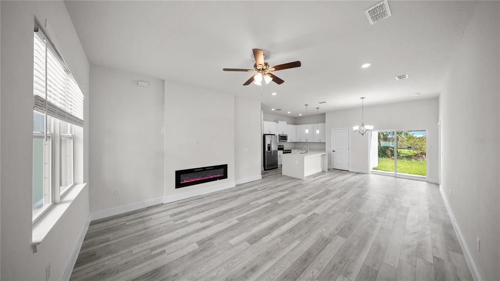 18097 Cochran Boulevard Port Charlotte, FL 33948 - Photo 4 of 57