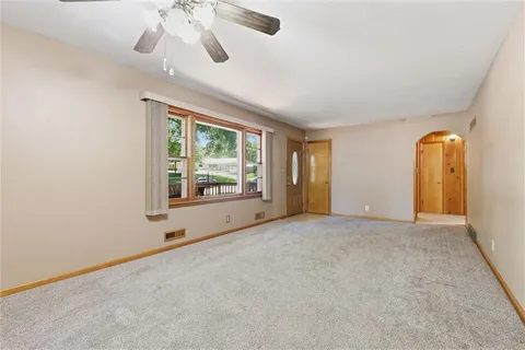 $155,000 | 2816 South Overton Avenue, Independence, MO 64052