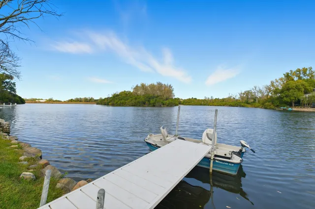 $519,000 | 1145 Edgewater Lane, Antioch, IL 60002