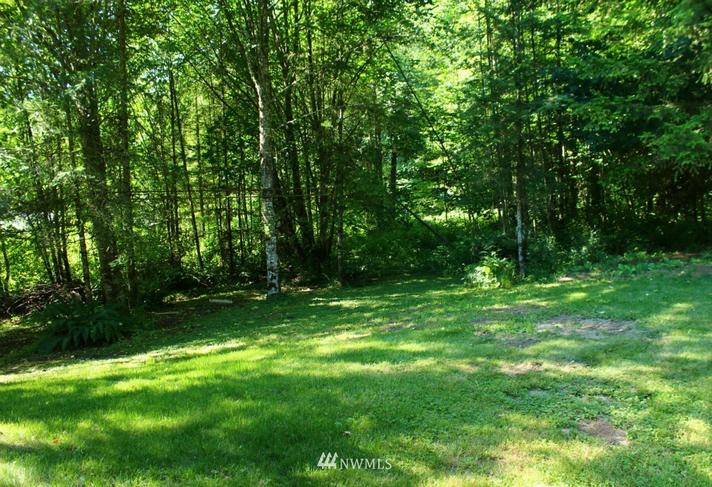 3410 Clipper Road Deming, WA 98244 - Photo 17 of 25