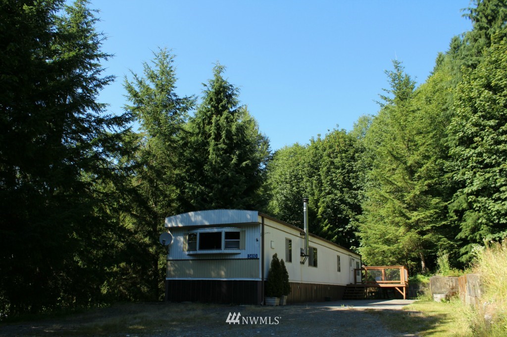3410 Clipper Road Deming, WA 98244 - Photo 3 of 25