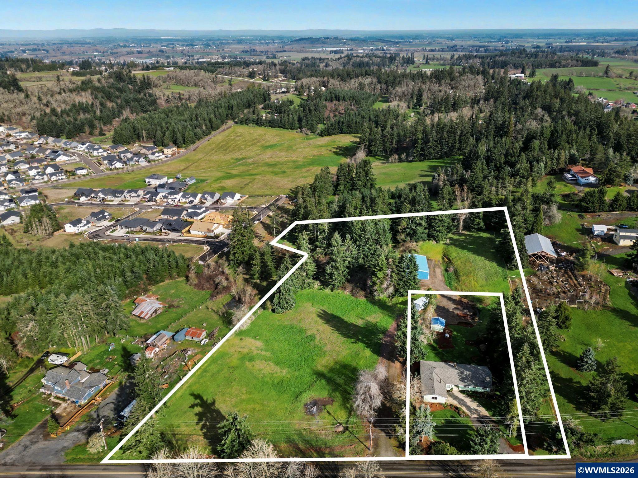 15205 Quall Road Northeast Silverton, OR 97381 - Photo 4 of 40 Gallery Image 4