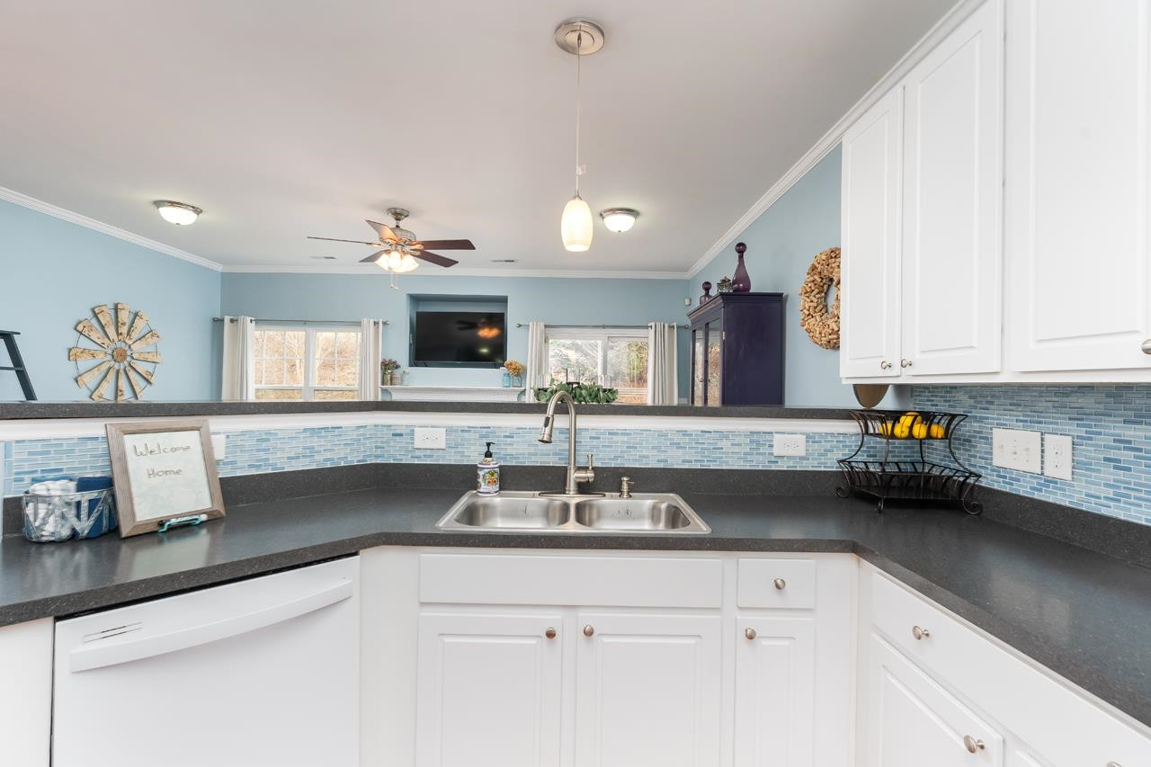 1321 Stone Manor Drive Raleigh, NC 27610 - Photo 5 of 19 Photo 5
