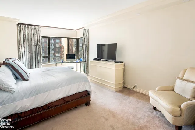 $2,200,000 | 425 East 58th Street, Unit 16A | Sutton Place