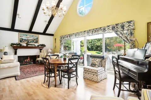 $2,250,000 | Undisclosed Address, North Barrington, IL 60010