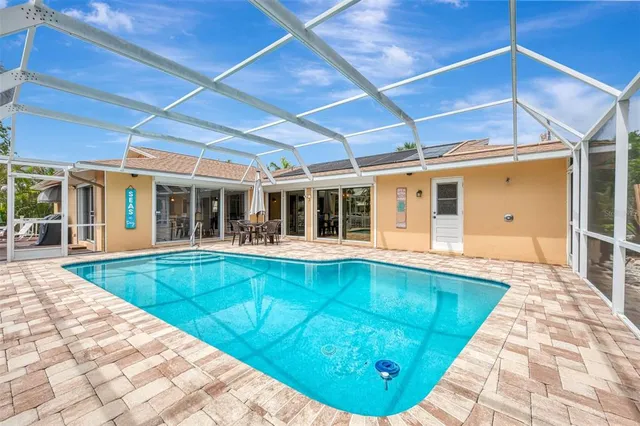 $5,000 | 4946 Commonwealth Drive, Sarasota, FL 34242