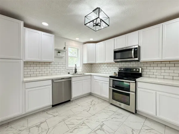 $232,000 | 17958 County Road 426, Brazoria, TX 77422