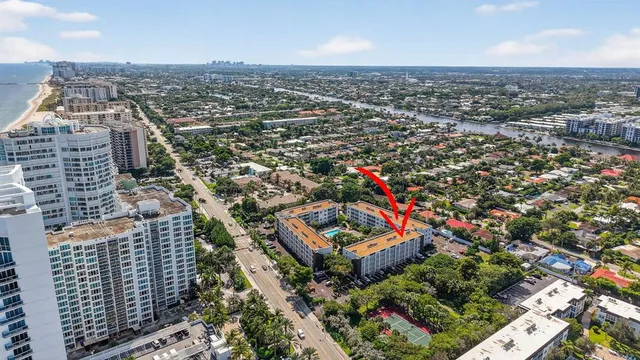 $329,000 | 1541 South Ocean Boulevard, Unit 405, Lauderdale-by-the-Sea, FL 33062