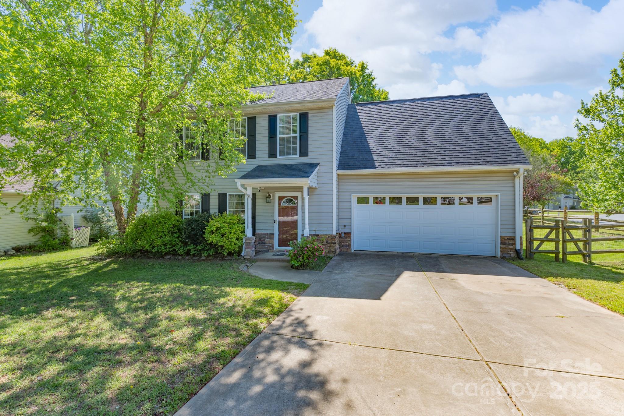 12604 Cardinal Point Road Charlotte, NC 28269 - Photo 1 of 28 Gallery Image 1